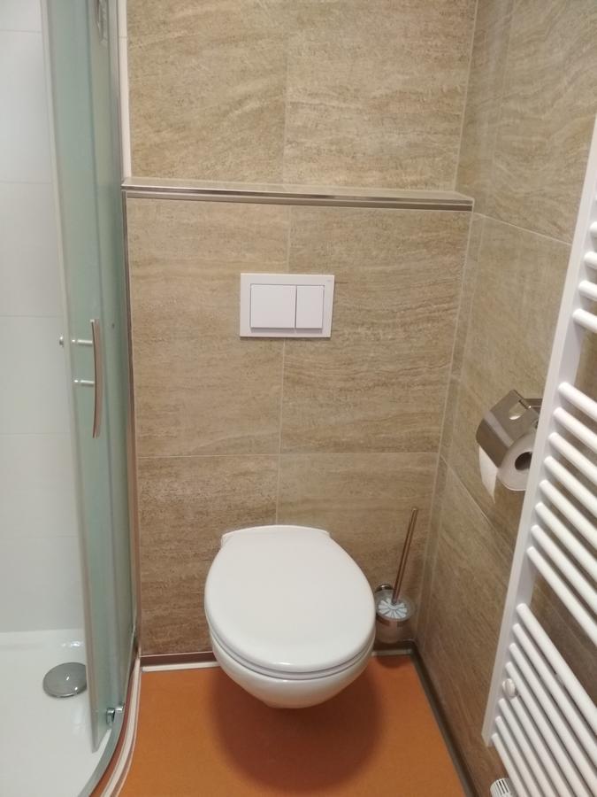 Penzion Pod Kaštany Kvasice Esterno foto