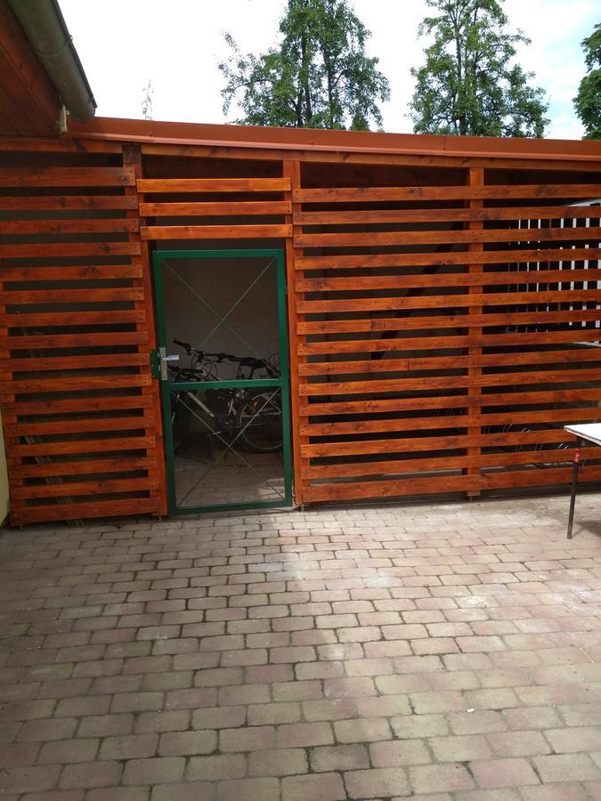 Penzion Pod Kaštany Kvasice Esterno foto